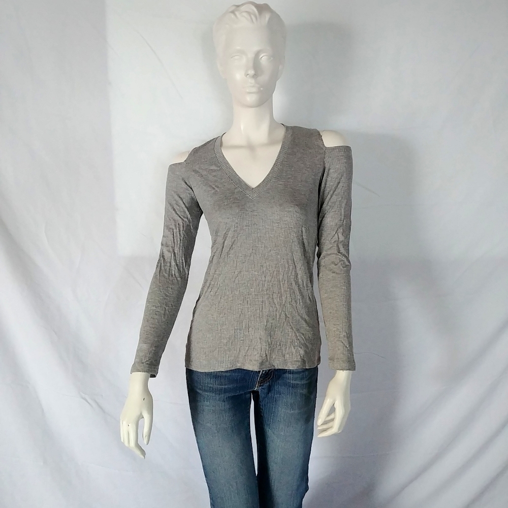 NWOT Monrow Classic Cold Shoulder Long Sleeve Tee